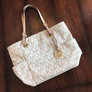 Michael Kors signature jet set tote
